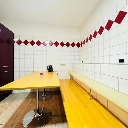 Exquisite Rooms In Shared Villa With Garden & Parking Vienna Exterior photo