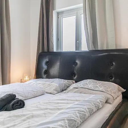 Exquisite Rooms In Shared Villa With Garden & Parking Vienna Exterior photo
