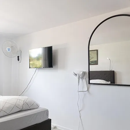 Exquisite Rooms In Shared Villa With Garden & Parking Vienna Exterior photo